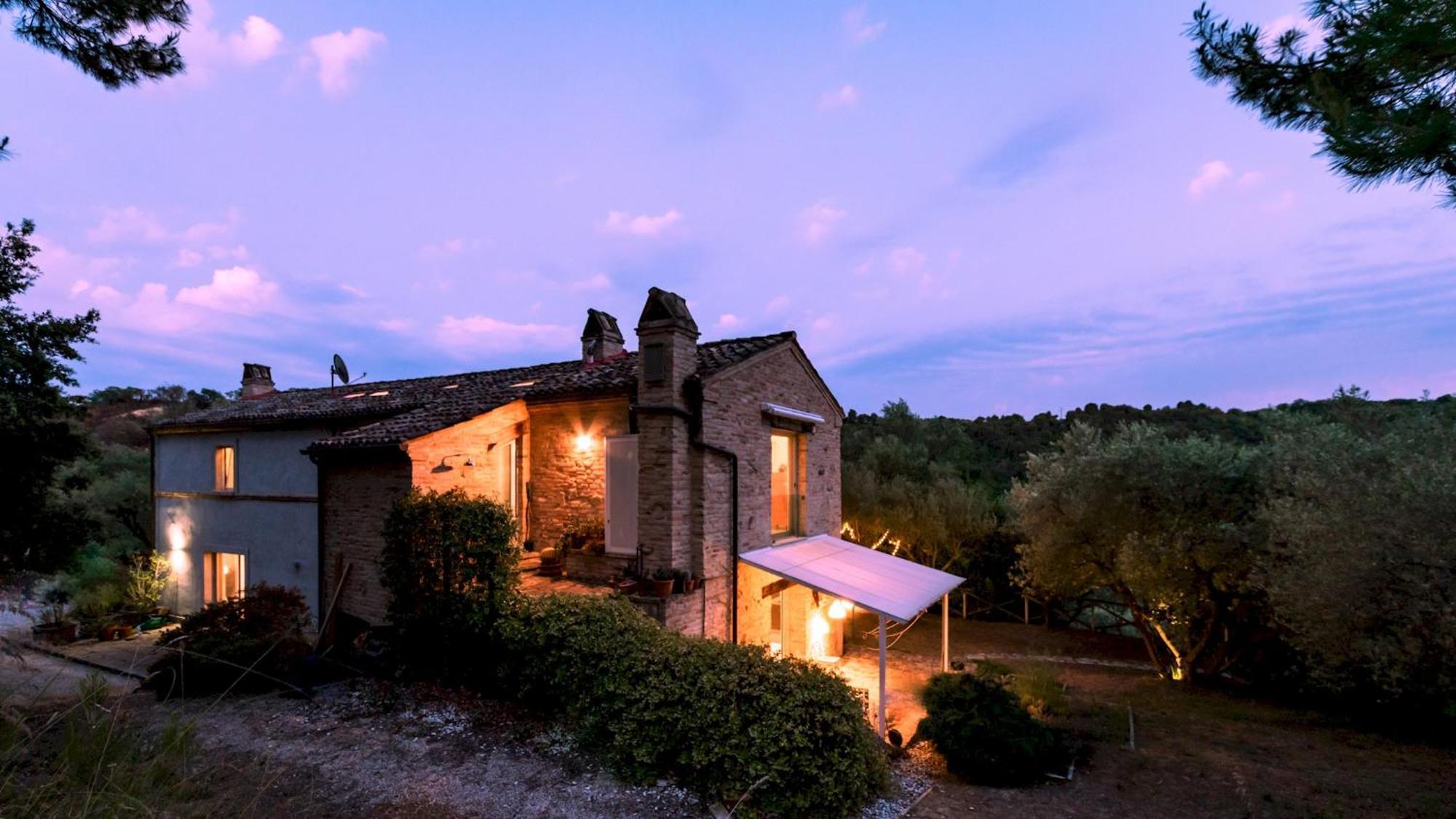 Casa Cantagallo 4&4, Emma Villas Φέρμο Εξωτερικό φωτογραφία
